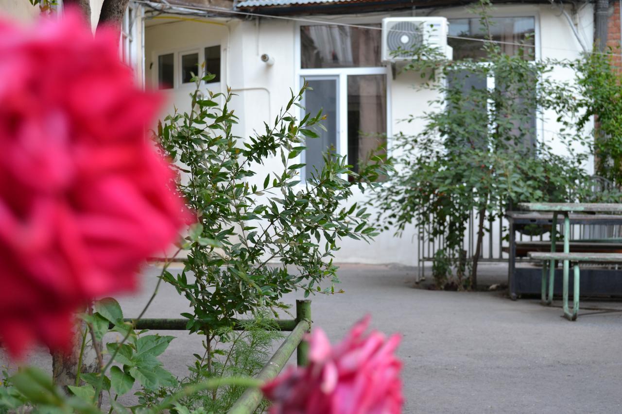 Tbilisi Apartment 2 Bagian luar foto